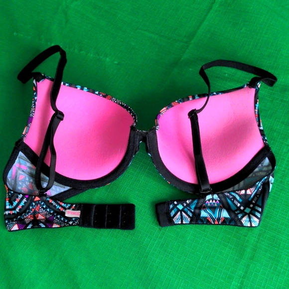 VICTORIA'S SECRET BRA - Picture 4 of 4